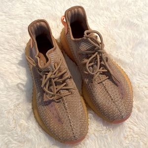 Yeezy boost BRAND NEW without tags *trade*